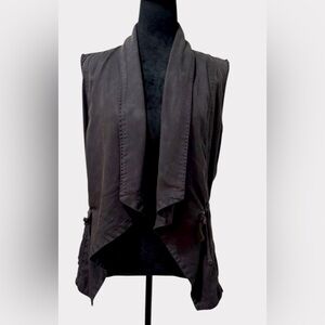 Max Jeans Dark Gray vest open front waist tie, in size small